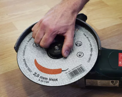 Abraboro Gyorsszorító anya M14