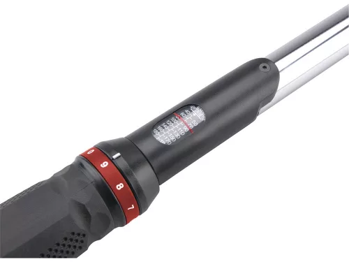 FORTUM  nyomatékkulcs, 1/2", 40-200 Nm, ablakos, 72 fog; pontosság: +/- 4% FORTUM