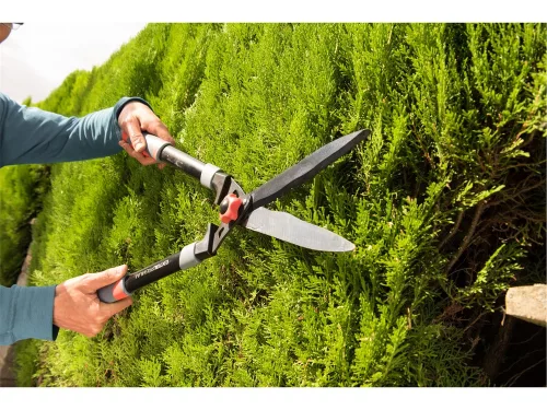 EXTOL PREMIUM  sövényvágó olló; 630mm, hullámos, tapadásmentes penge, gumírozott műanyag fogantyúval