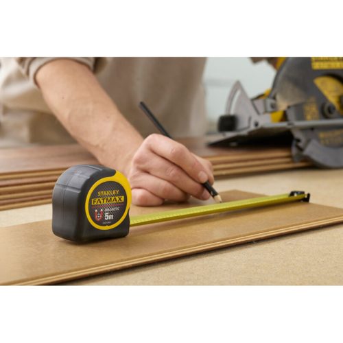 Stanley Fatmax mágneses végű mérőszalag 8m