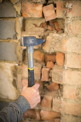 Stanley üvegszálas lakatos kalapács 40mm